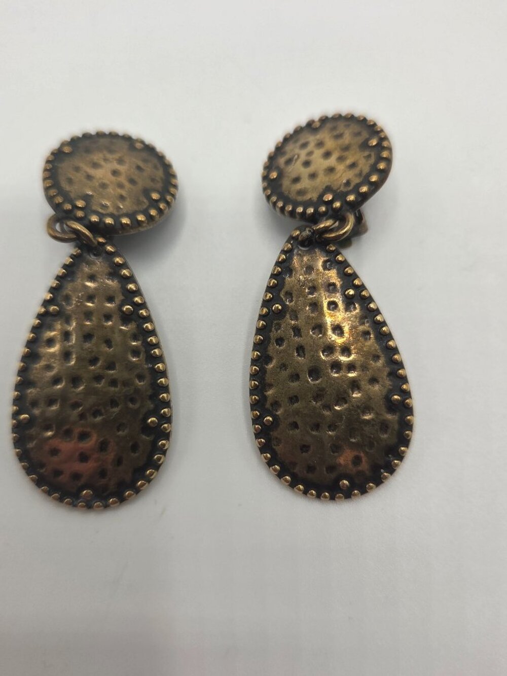 Vintage Teardrop Dangle Clip On Earrings